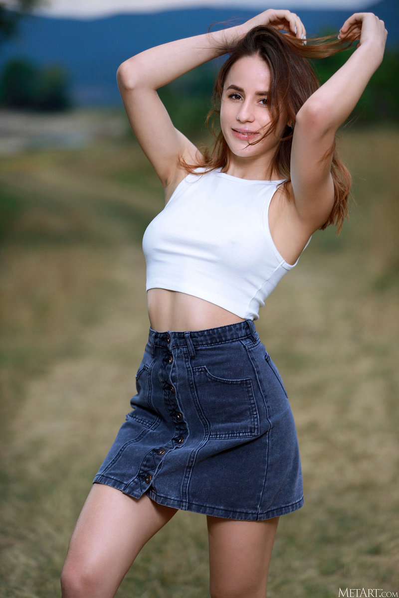 Яна, 18